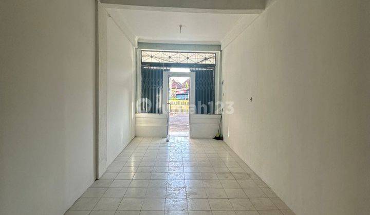 Newly renovated shophouse for rent in Bypas Ngurah Rai 2