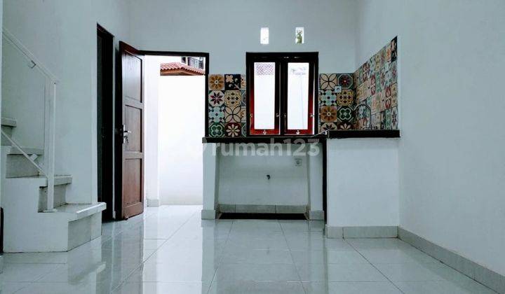 For sale, 2-storey house in the Gianyar area, unfurnished 2