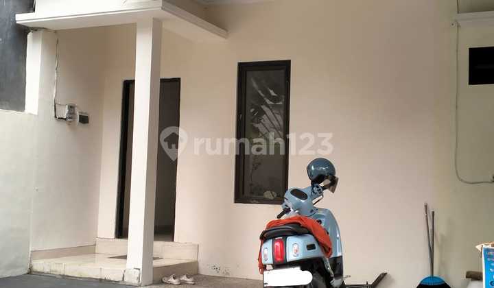 Disewakan Rumah Minimalis di Sanur 2