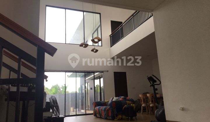 Rumah Mewah One Gate System Greenlot Residence  2