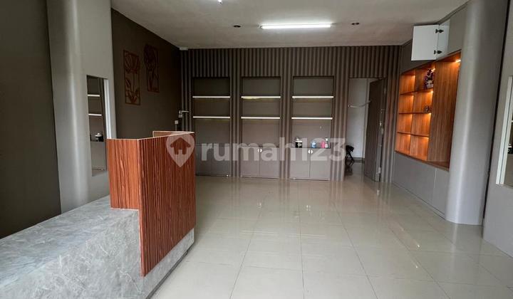 Former Salon Ruko for Rent at Kebo Iwa 2