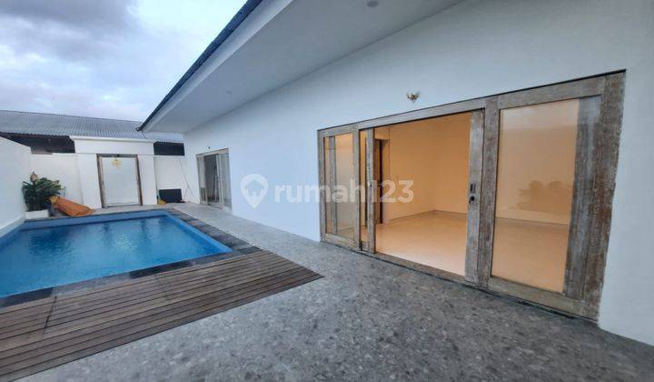 Di Sewakan Villa Unfurnished Di Tibubeneng 2