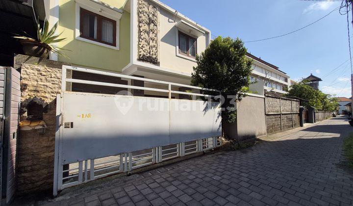 Rumah Moderen Fully Furnished Di Renon Di Jual