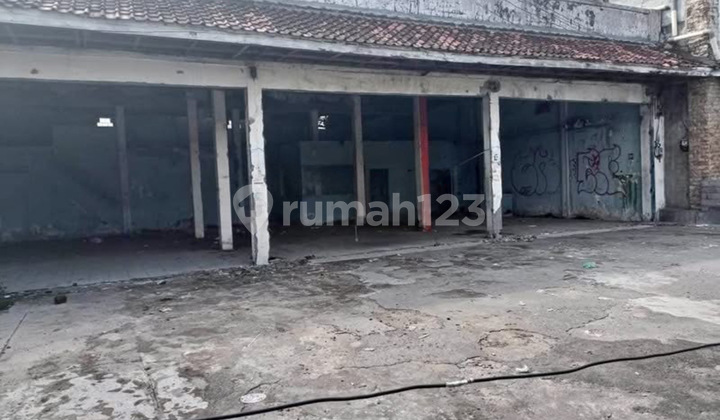 Lahan Usaha Berlokasi Strategis Di Mahendradatta  1