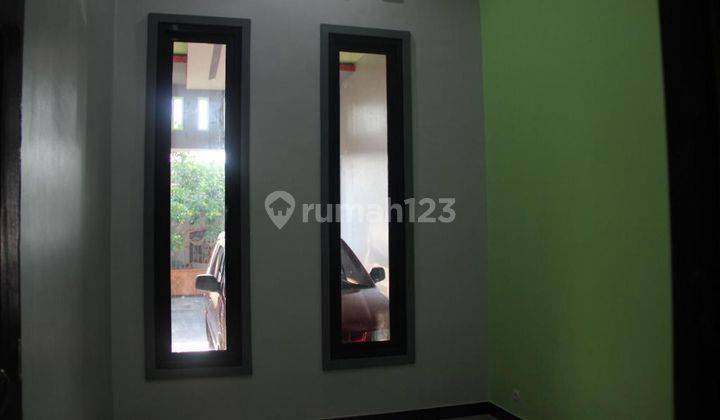 Rumah 2 Lantai Sudah Renovasi Semi Furnished Shm Perumtas 2 Sidoarjo 2