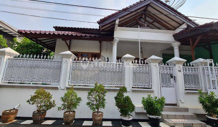 Rumah Mewah Jl. Sunan Geseng Belakang Sekolah Al Azhar Sunan Giri 2