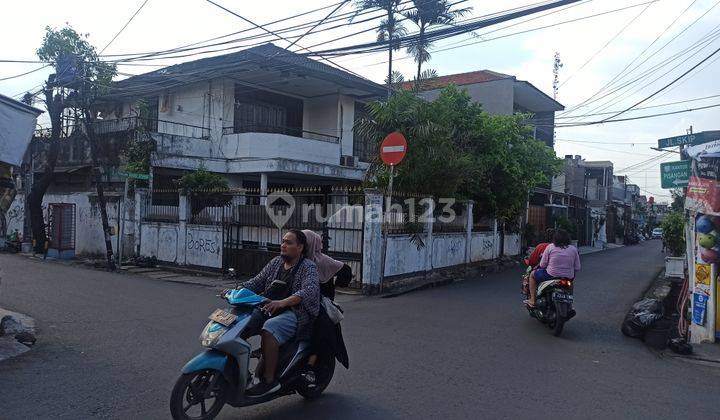 Rumah Luas di Utan Kayu Selatan Matraman Akses Strategis 2