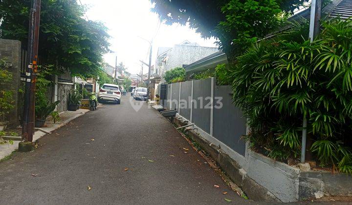 Rumah Cantik Rawamangun di Jalan Duyung Raya + Rooftop Siap Huni  2