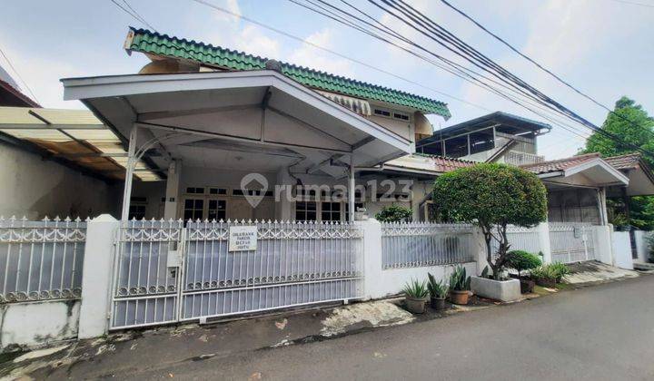 Rumah Rawamangun luas (3 kavling), dalam komplek belakang Balai Pustaka, lokasi terbaik 1