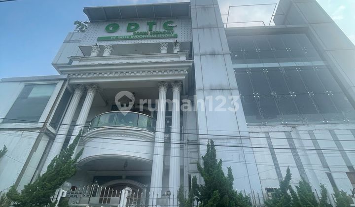 Office Building in Cempaka Putih, LT 220 sqm, LB 716 sqm, Ready to Use!