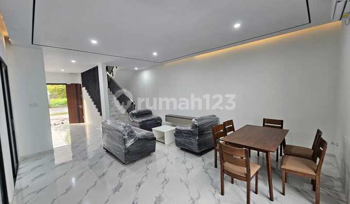 For Rent 4 Bedrooms 5 Bathrooms Elite House Sukajadi Golf Garden Residence 2