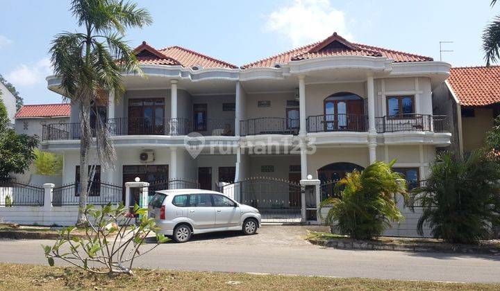 For Rent 6 Rooms 7 Toilets Big House Sukajadi Fully Furnished 1