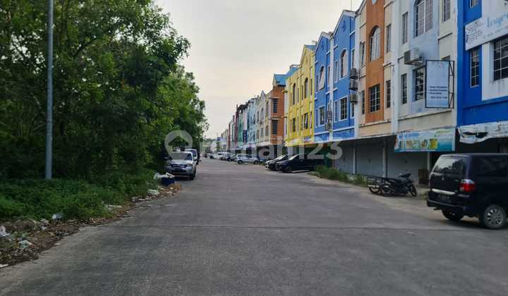For Rent: 3-Story Shop House, Taman Niaga Sukajadi 2