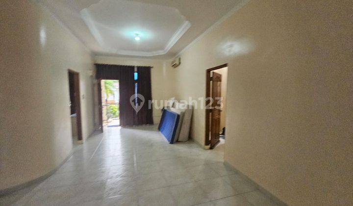 For Rent 6 Rooms 7 Toilets Big House Sukajadi Fully Furnished 2