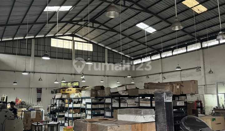 Warehouse for Sale by the Main Road Parung. Warehouse for Sale by the Main Road Parung.
