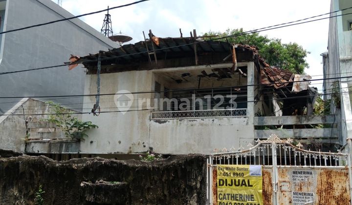Rumah tua karang bolong ancol barat Rumah tua karang bolong ancol barat