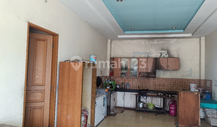 Roadside Commercial Building 2