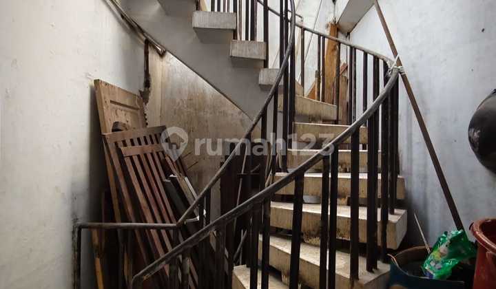 Ruko Kos dekat Transjakarta Olimo Hayam Wuruk Dijual Cepat 2