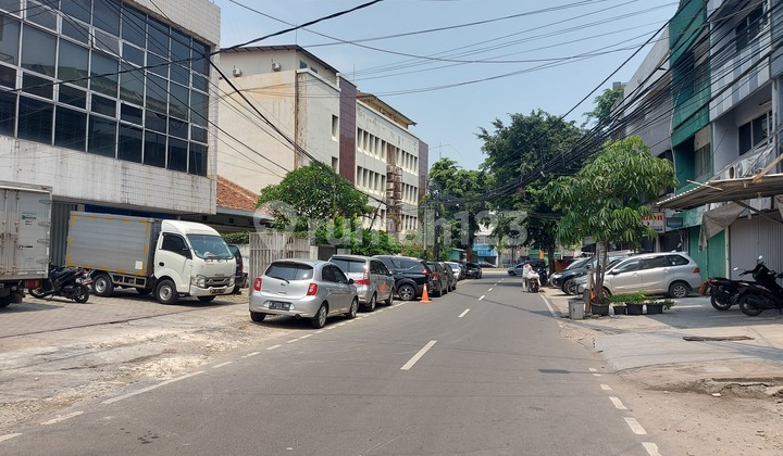 Ruko Hoek 3.5 Lt Dekat Kh. Hasyim Ashari, Petojo Utara, Gambir 2