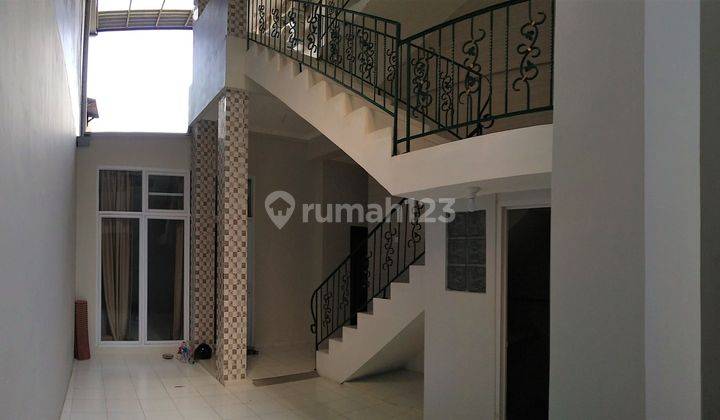 Kost 4 Lantai 33 Kamar di Tangki, Mangga Besar, Taman Sari 2