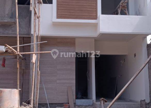 Rumah 2lantai murah dijatimekar kodau dekat ke jalan raya  1