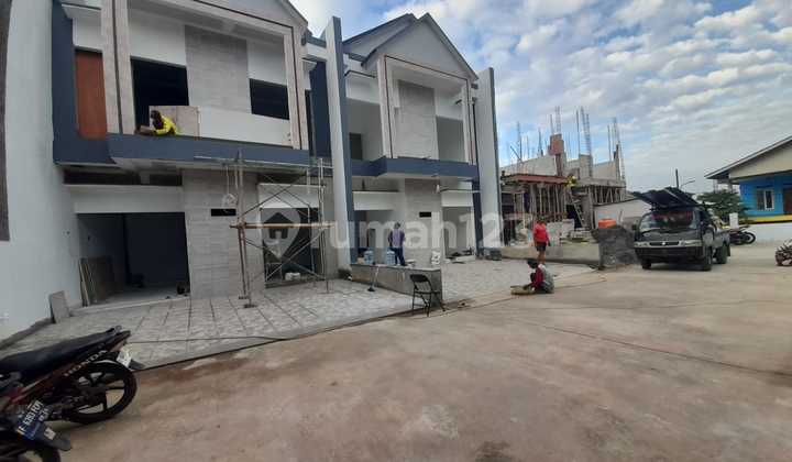 Hunian premium 2lantai termurah di jakarta depan Mabes Cilangkap 1