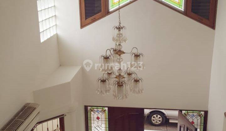 Rumah Menteng 2 Lantai Siap Huni bagus swimmingpool 1