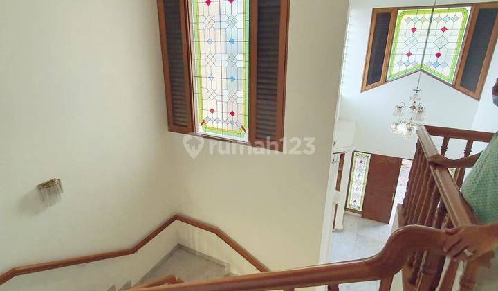 Rumah Menteng 2 Lantai Siap Huni bagus swimmingpool 7