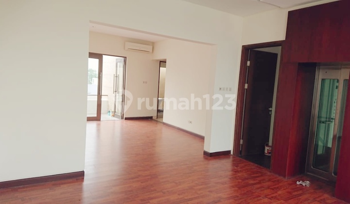Townhouse Royalton Residence Kemayoran unfurnished 2