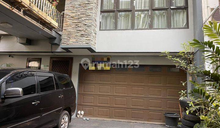 Rumah Cluster Springhill bagus Semi furnished ada Lift 4 Lantai 1