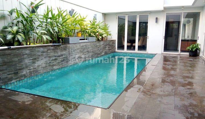 Rumah Furnished Rapih Komplek Area Senopati - Scbd 1