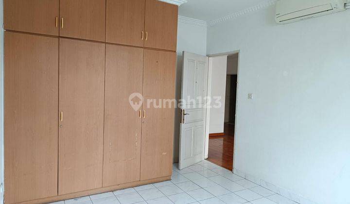  Rumah Semi Furnished Bagus Di Senopati Scbd, Jaksel 2