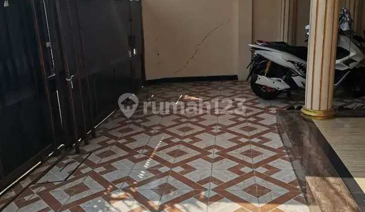 Affordable Kelapa Gading House Corner Lot, Can Fit 3 Cars. Affordable Kelapa Gading House Corner Lot, Can Fit 3 Cars.