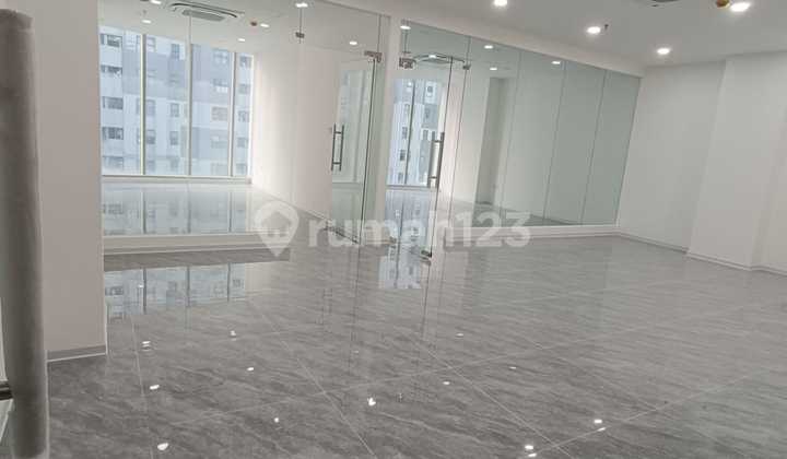 Ready-to-Use Office Space in Landmark Pluit, Excellent Condition