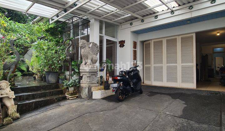 Rumah Bagus di Kemang Jakarta di Bawah NJOP 1
