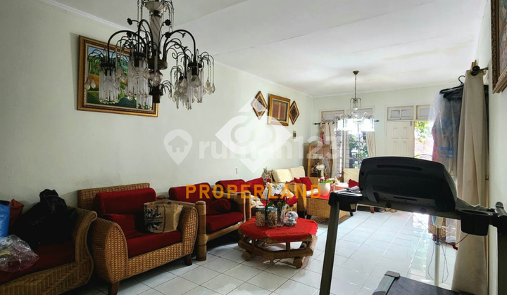 Strategic Location House Near Polim & Blok M Square Strategic Location House Near Polim & Blok M Square