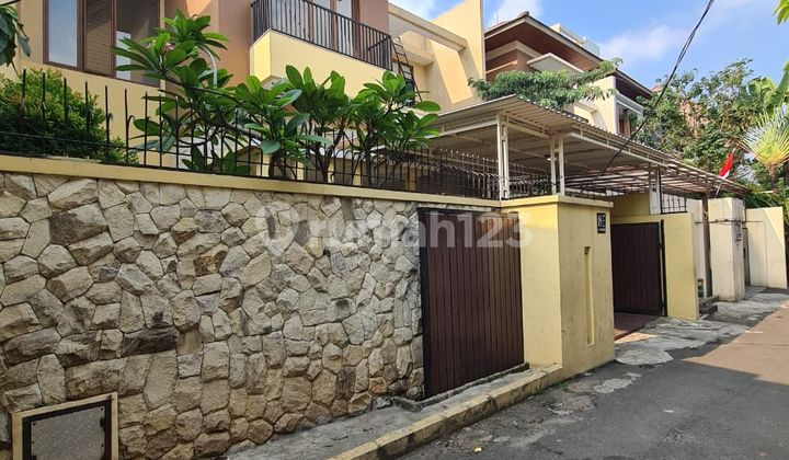 Minimalis Tropical House Di Kemang Jakarta Selatan 1