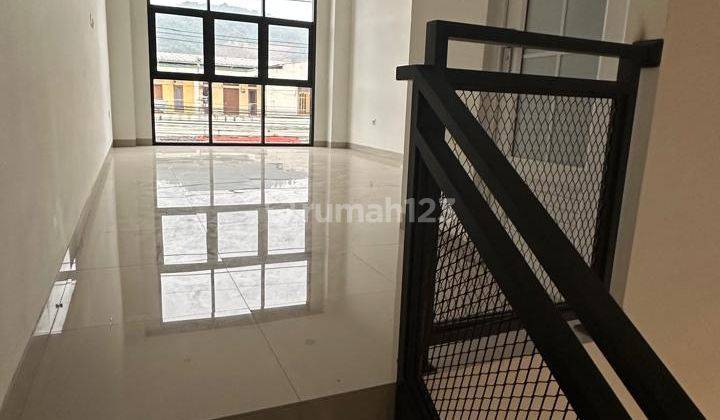 Ruko Bagus Strategis Siap Pakai di Jalan Nanjung Bandung 2