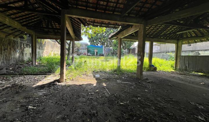 Strategic Large Land Suitable for Business on Main Road Soekarno Hatta.