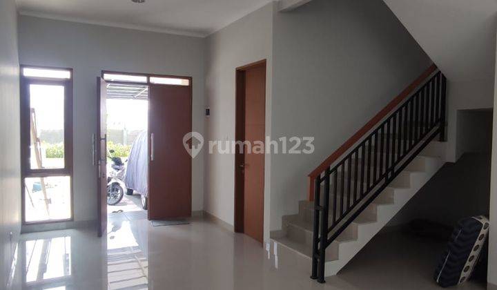 Rumah Minimalis 2 Lantai di Cherry Field Bandung 1