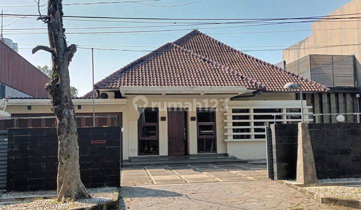 Rumah Bagus Semi Furnish Pusat Kota Sayap Gatot Subroto Bandung 1