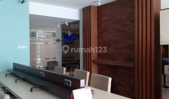 Ruang Kantor di Commercial Area Hotel El Royale Bandung 1