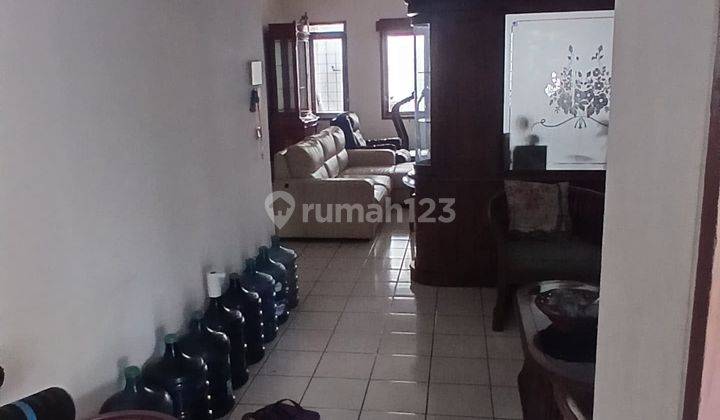 Rumah Besar Strategis Cocok Untuk Kantor di Sayap Moh Toha 2