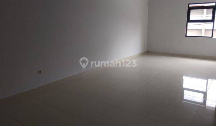 Rumah Bagus 2 Lantai SHM di Sayap Sukajadi Dekat Tol Pasteur 3