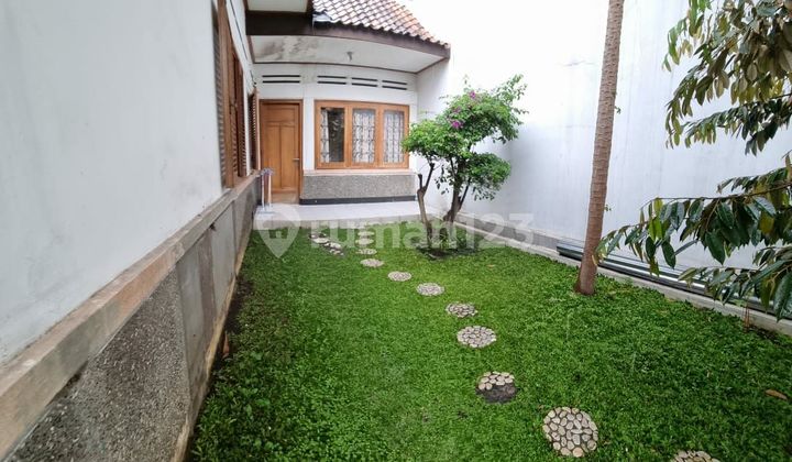 Rumah Bagus SHM di Dekat Kampus Unpad Dipatiukur 6