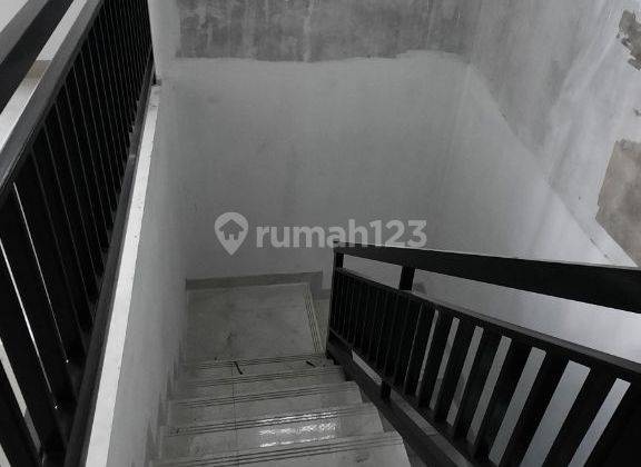 Rumah Baru SHM 2 Lantai Komplek Turangga 20