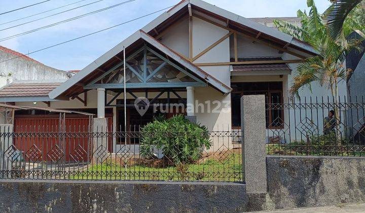 Rumah Bagus SHM di Sayap Dago 2 Lantai Hadap Timur 1