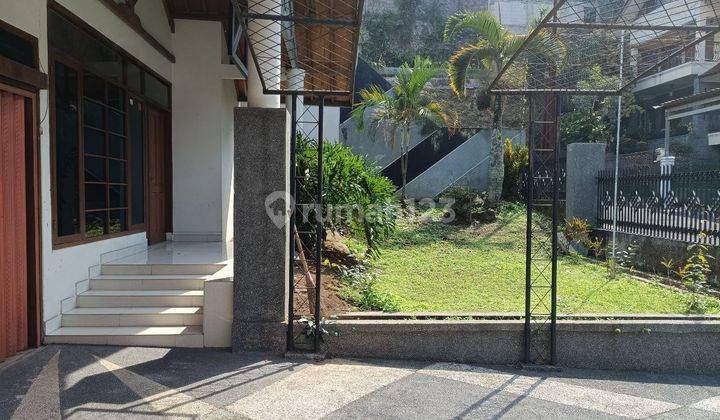 Rumah Bagus SHM di Sayap Dago 2 Lantai Hadap Timur 3