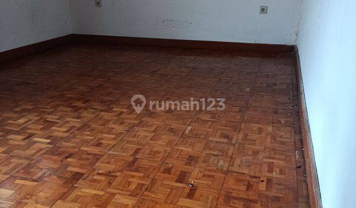 Rumah Bagus SHM di Sayap Dago 2 Lantai Hadap Timur 6