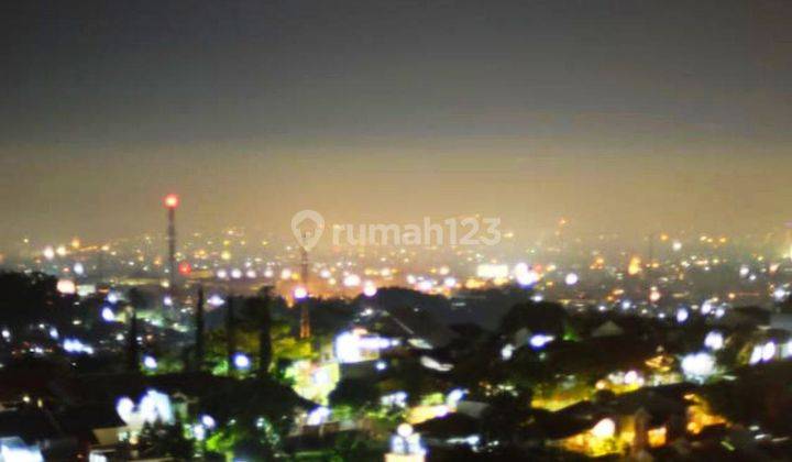 Rumah 3 Lantai SHM Furnished di Sayap Dago 5